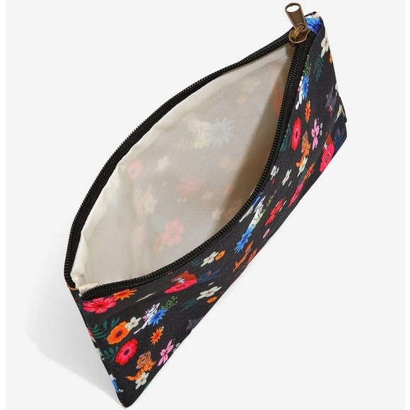 LOUNGEFLY DISNEY CATS FLORAL MAKEUP BAG! - Picture 3 of 4